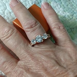 TRAVEL RING, Rose gold Three Stone ring